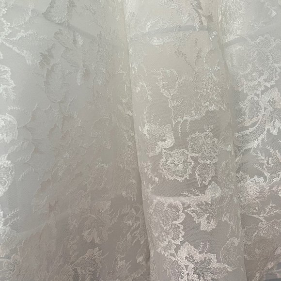 Isabelle Armstrong Arabella bridal gown - Picture 7 of 12